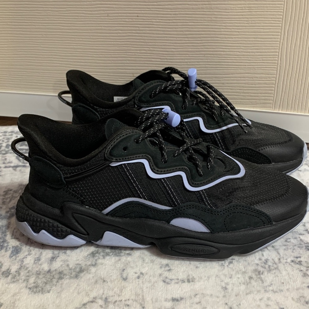 adidas Ozweego sneaker women’s size 7 US